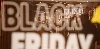 Altroconsumo, ecco come funziona e come si risparmia con Black Friday