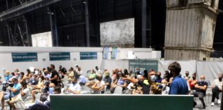 Covid Italia, rischio quarta ondata: “Accelerare su terza dose”
