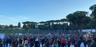 No Green Pass a Roma, 3mila senza mascherine al Circo Massimo