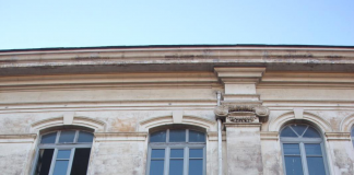 Scuola, gli studenti del liceo Righi occupato: “Basta, mostreremo di cosa abbiamo bisogno”