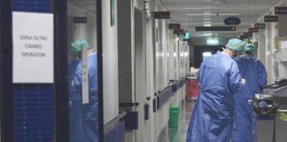 Terza dose vaccino, Speranza propone obbligo per medici e Rsa
