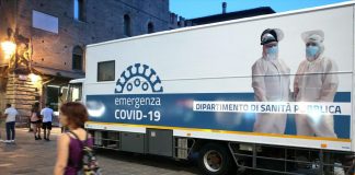 Covid oggi Italia, Rt stabile: incidenza in continuo aumento