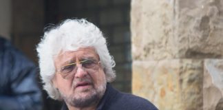 Reddito cittadinanza, Grillo: “Danno evasione 2.200 volte superiore a quello dei ‘furbetti'”