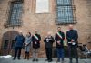 Inaugurata l’epigrafe dantesca sulla facciata di Palazzo Castiglioni