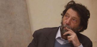 Cacciari: “Covid muta e vaccino non lo elimina, contagio continuerà”