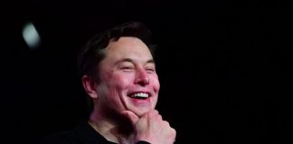Tesla, Musk ‘deve vendere 10% azioni’: il verdetto di Twitter