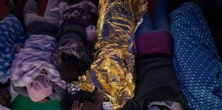 Migranti, notte di sbarchi a Lampedusa