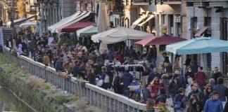 Covid oggi Italia, contagi e colore regioni: attesa per report Iss