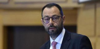 Quirinale, Patuanelli: “Donna presidente non mi dispiacerebbe”