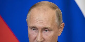 Covid Russia, Putin: “Io nel trial vaccino Sputnik nasale”