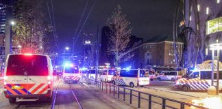 Rivolta no vax a Rotterdam, almeno 7 feriti e decine di arresti