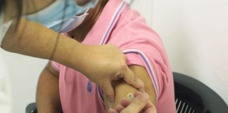 Vaccino covid, Rasi: “Terza dose a tutti, subito ai 50enni”