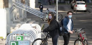 Covid Austria, ‘lockdown’ per no vax: terza dose vaccino per green pass