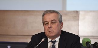 Vaccino, Locatelli “Nessun segnale di allerta per i bambini”