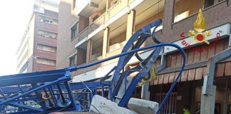 Crolla gru a Torino, morti tre operai. Feriti tre passanti