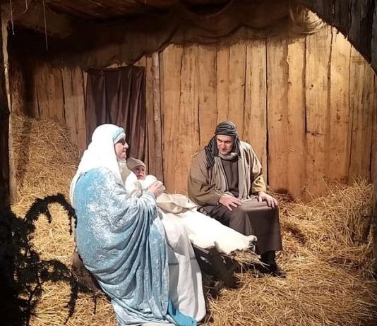 La pioggia non ferma i visitatori al presepe vivente di San Biagio La pioggia non ferma i visitatori al presepe vivente di San Biagio