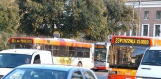 Green pass mezzi pubblici e scuola, regole restano per studenti