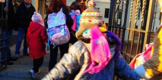 Covid: pediatri, ‘contagi bimbi preoccupano, vaccinarli prima di ripresa scuola’