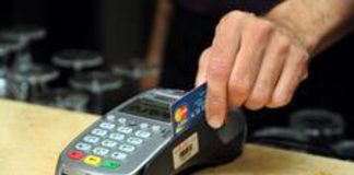 Pagamenti con bancomat e carte, multe in arrivo per chi non usa Pos