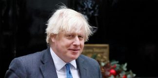 Covid Gb oggi, Johnson e il messaggio di Gesù: “Vaccinatevi”