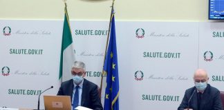 Covid Italia, “contagi in aumento sotto i 20 anni, anche fra i bimbi”