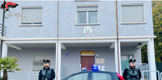 Aggredisce un ragazzo al bar, denunciato un 56enne di Redondesco