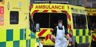 Covid Gb oggi, nuovo record contagi: 122.186 casi