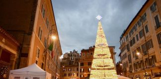 Covid oggi Italia, 126.888 contagi e 156 morti: bollettino 30 dicembre