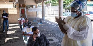 Variante Omicron Sudafrica, “sintomi lievi e contagi in calo”
