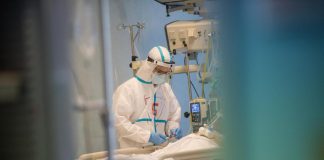 Covid, anestesisti: “quadri clinici Omicron in intensiva non sembrano meno gravi”