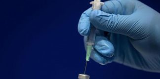 Obbligo vaccinale over 40 o lavoratori? Cosa dicono Bassetti, Pregliasco, Crisanti