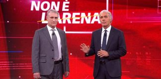 Giletti, i no vax e il braccio di silicone: “Confronti in tv servono”