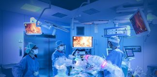 Il robot Versius al Policlinico di Milano, prima volta in un ospedale pubblico