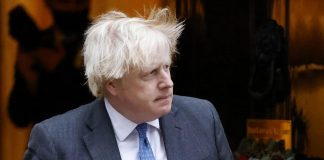 Variante Omicron Gb, ipotesi lockdown: Johnson riunisce governo