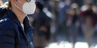 Mascherine Ffp2, cinema e stadio: dove scatta obbligo