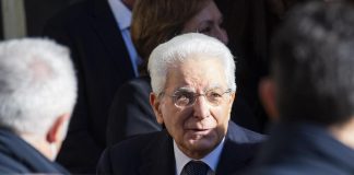 Covid, Mattarella: “Troppo spazio da media a chi non segue scienza”