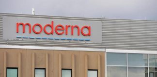 Variante Omicron, Moderna pronta a sviluppare booster “in poche settimane”