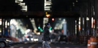 Variante Omicron, individuati 5 casi a New York