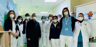 Al Poma gli auguri del vescovo Busca: “I vostri gesti di cura hanno un effetto di vicinanza sui malati”