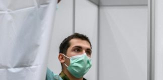 Covid oggi Svizzera, 11.070 contagi e 33 morti in un giorno