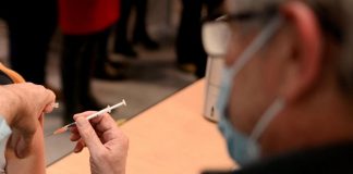 Vaccino covid, 17 milioni di terze dosi in Italia