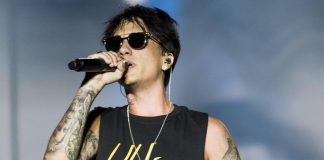 Ultimo contro Crisanti, Bassetti e Pregliasco: “Pagliacci”