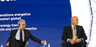Descalzi: “Non si può pensare a transizione senza norme”