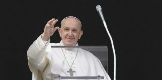 Papa: “I Magi sfidano le logiche di potere”