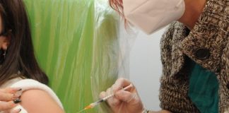 Record somministrazioni del vaccino, sfiorata quota 700mila in 24 ore