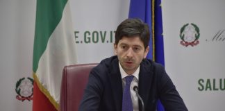 Covid, Speranza “Vaccini decisivi per contrastare Omicron”