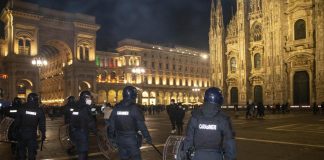 Violenze Capodanno Milano, “mi sono ritrovata per terra: ho pensato di morire”