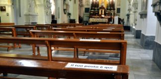 Vescovo di Cremona, ‘solo i vaccinati possono distribuire la comunione’