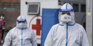 Covid Italia, in un mese contagiati 30mila operatori sanitari