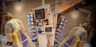 Covid oggi Italia, aumentano ricoveri in ospedale